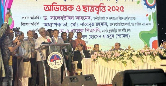 মারামারি ভুলে ব্রাহ্মণবাড়িয়াবাসীকে সচেতন হওয়ার আহ্বান জানালেন অর্থ উপদেষ্টা