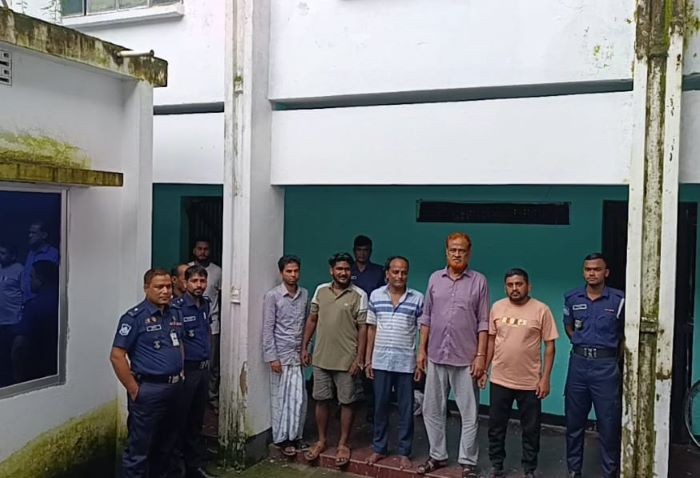 বৈষম্য বিরোধী ছাত্র আন্দোলনের সাদ হত্যা মামলায় ধামরাই আ.লীগ নেতা মোহাদ্দেসসহ পাঁচজন গ্রেফতার