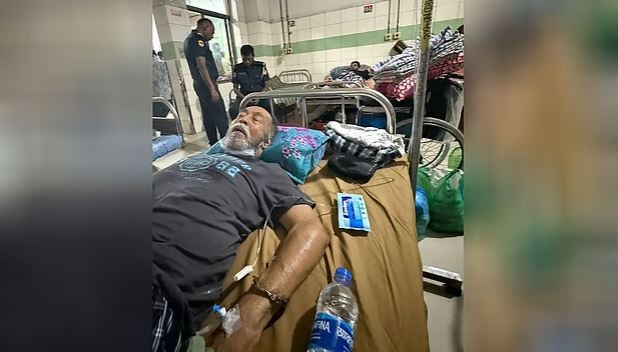 মৃত্যুশয্যায় হাতকড়া: নূরুল মজিদকে ঘিরে সমালোচনায় মানবাধিকারকর্মীরা