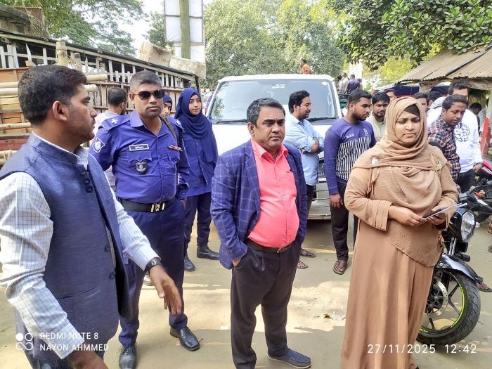 জীবননগরে ভোক্তা অধিকারের অভিযান: বীজ বিক্রিতে অনিয়ম, দুই প্রতিষ্ঠানে ২০ হাজার টাকা জরিমানা