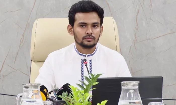 ঢাকা-১০ আসনে স্বতন্ত্র প্রার্থী হচ্ছেন অন্তর্বর্তী সরকারের সাবেক উপদেষ্টা আসিফ মাহমুদ