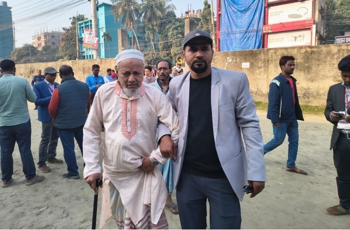 নোয়াখালীর ছয়টি সংসদীয় আসনে ভোট গ্রহণ শুরু