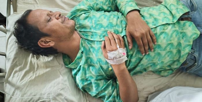 ইফতার পার্টিতে সাংবাদিকদের উপর হামলা