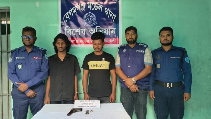 নোয়াখালীতে বিদেশি পিস্তলসহ দুই সন্ত্রাসী গ্রেপ্তার
