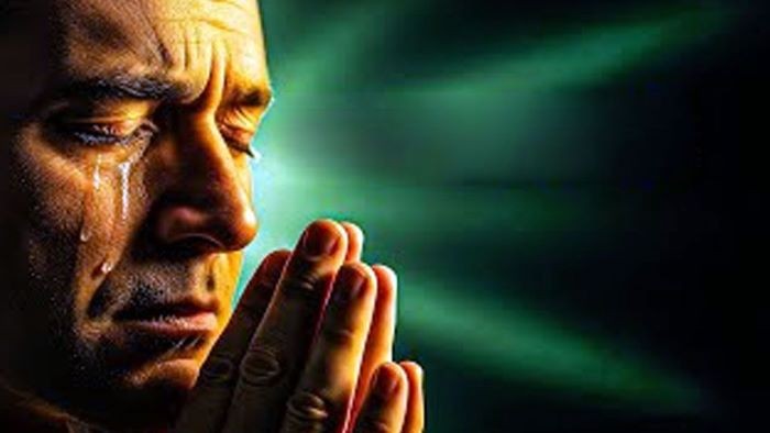 এক ফোঁটা কান্নায় মুছে যেতে পারে পাহাড়সম গুনাহ