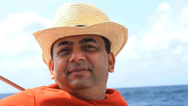 সাবেক আইজিপি বেনজীর আহমেদ দুবাইয়ে গ্রেপ্তার