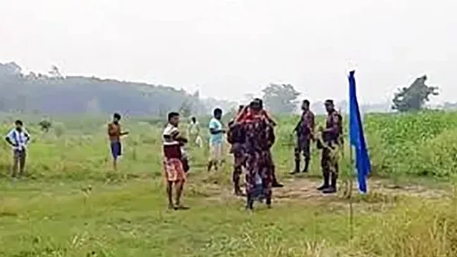 কুষ্টিয়া সীমান্তে ১২ জনকে পুশইনের চেষ্টা, বিজিবি-এলাকাবাসীর প্রতিরোধে ব্যর্থ বিএসএফ